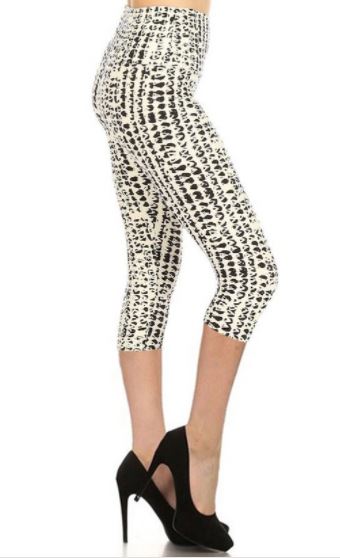 2502 Black Aztec on Ivory CAPRIS JV-D34B