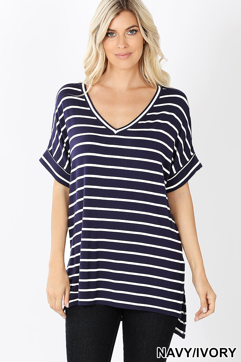 11245 1/4S Striped Rolled V Neck HiLo TOP in NAVY JV-C3C