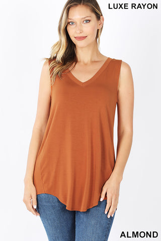 11022 0/0S V Neck HiLo Hem TOP in ALMOND
