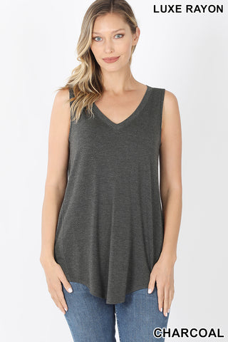 11024 0/0S V Neck HiLo Hem TOP in CHARCOAL