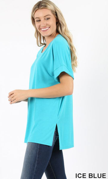 5451 1/4S Rolled R Neck HiLo Side Slit TOP in ICE BLUE