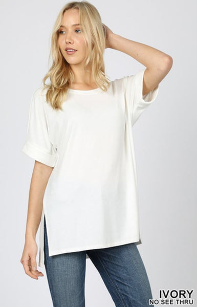 4629 1/4S Rolled R Neck HiLo Side Slit TOP in IVORY