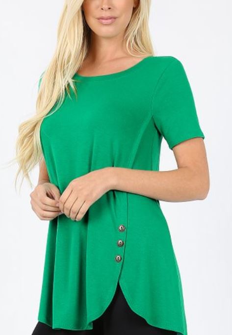 4656 1/4S Dolphin Hem w/ Side Buttons TOP in KELLY GREEN